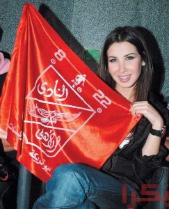 Nancy Ajram : nancy ajram photo with al ahli club football egyptian team