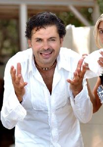 Ragheb Alama : white elegant shirt