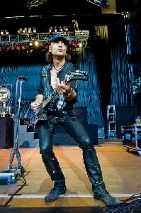 Scorpions  band  : Matthias Jabs photo