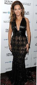 Beyonce Knowles : beyonce wearing a dress designed by zuhair murad 2008 fall collection