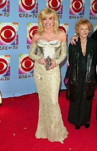 Loni Anderson : Loni Anderson on the red carpet of the 75th CBS Anniversary in NewYork