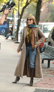 Thalia : new picture of Tahlia as she films a clip for Mexican television in the Greenwich Village area of New York City