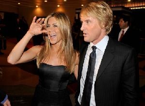 Jennifer Aniston : jennifer and Owen Wilson at the premiere of their new movie togther