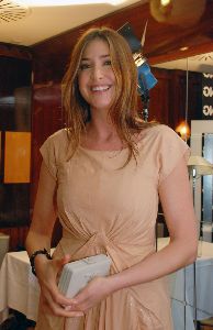 Lisa Snowdon : wearing a beige simple elegant dress at the Living TV Summer Schedule Launch held at Dorchester Hotel in London on the 14th of May, 2008