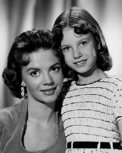 Lana Wood : with sister Natalie Wood in 1956