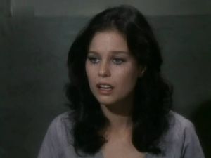 Lana Wood : dark wavy hair