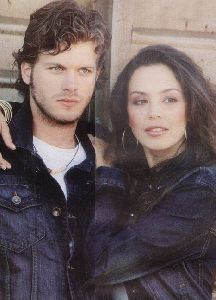 Kivanc Tatlitug : latest photo of him with Azra Akin