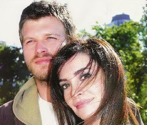 Songul Oden large picture with Kivanc Tatlitug