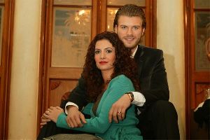 Songul Oden with Kivanc Tatlitug portrait