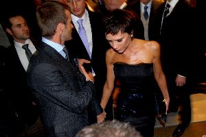 VICTORIA BECKHAM : recent appearance with David Beckham having dinner at restaurant DA Giannino on December 2008