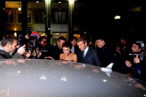 VICTORIA BECKHAM : having dinner at restaurant DA Giannino on December 2008