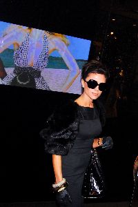 VICTORIA BECKHAM : Dolce and Gabbana in Milan on December, 2008