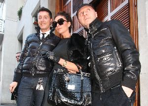 VICTORIA BECKHAM : was seen at Dolce and Gabbana s shop in Milan on December 2008