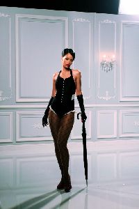 Rihanna : wallpaper from umbrella video promotional picture