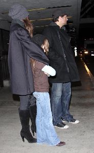 Kate Beckinsale : with Len Wiseman and her daughter Lily Mo Sheen arriving at Los Angeles International Airport after returning from a trip yesterday 3rd, January, 2009