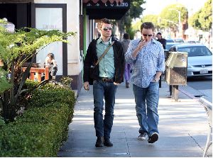 Elijah Wood smoking a cigarette at the streets of Venice, California yesterday 5th January 2009