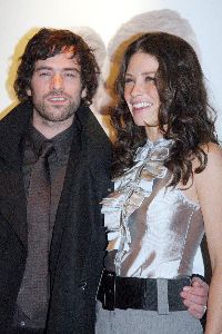 Evangeline Lilly and Romain Duris on the red carpet in paris