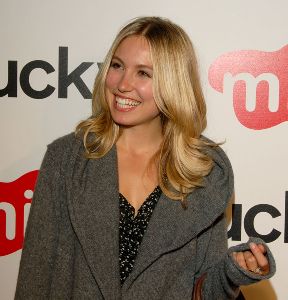 Sarah Carter photo - special events - high quality pictures