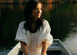 Olivia Wilde wallaper on a boat