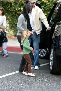 Courtney Cox : Candids in Beverly Hills with daughter CoCo on January 5th 2009