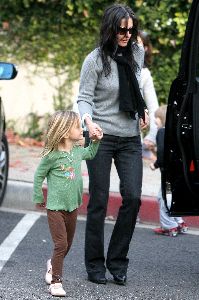 Courtney Cox : holding her daughter Coco s hand in Beverly Hills as she is about to get into her car on Jan5, 2009