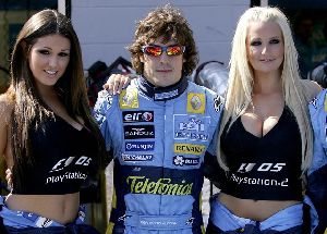 Lucy Pinder : with Michelle and Fernando Alonso at a car race