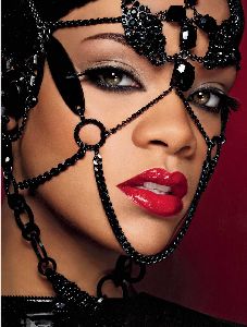 Rihanna face accessories