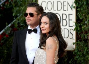 angelina jolie and Brad Pitt at the 66th Annual Golden Globe Awards