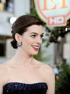 Anne Hathaway at the 66th Annual Golden Globe Awards