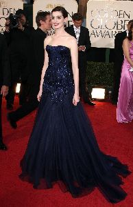 Anne Hathaway arriving at the 66th Annual Golden Globe Awards 2009