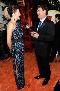 Maggie Gyllenhaal at the 66th Annual Golden Globe Awards 2009