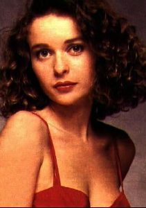 julia sawalha : 3