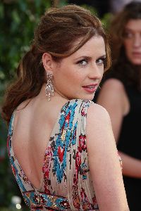 Jenna Fischer : arrives at the 66th Annual Golden Globe Awards held at the Beverly Hilton Hotel on January 11, 2009 in Beverly Hills, California