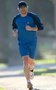 Jake Gyllenhaal spotted running with his his personal trainer on Wednesday in Santa Monica, California 14th of January 2009