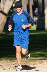 Jake Gyllenhaal running with his his personal trainer on Wednesday in Santa Monica, California 14th of January 2009