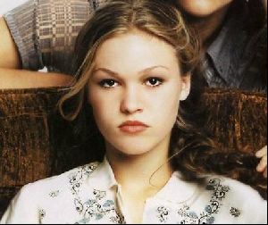 julia stiles : 51