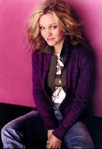 julia stiles : 8