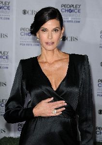 Teri Hatcher : arrives at the 35th annual Peoples Choice awards in Los Angeles January 7, 2009