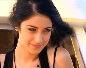 hazal kaya at the turkish drama genco