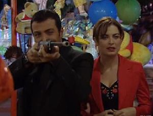 Saruhan Hunel and Yesim Buber in the turkish drama Kaybolan yillar