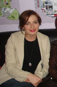 Yesim Buber as Ezel in the turkish tv series Kaybolan yillar