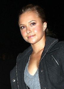 hayden panettiere : seen at Dream Bigger Studios to record a message for President-Elect Barack Obama in Los Angeles on Tuesday the 13th of January, 2009