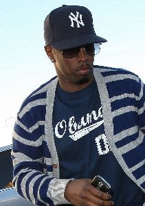 Puff Diddy : at Dream Bigger Studios to record a message for President-Elect Barack Obama in Los Angeles on Tuesday the 13th of January, 2009