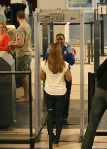 Beyonce : at the Los Angeles International Airport on Sunday yesterday January 25th 2009