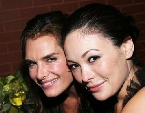 Brooke Shields : with Lindsay Price at the Longchamp 60th Anniversary Celebration held at the La Maison Unique Longchamp inNew York City on the 14th of July 2008