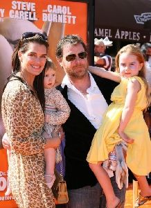 Brooke Shields : with husband Chris Henchy and their daughters at Horton Hears a Who premiere held at Mann s Village Theater in Los Angeles, California  on the 8th of March 2008