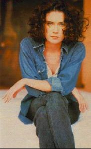 lara flynn boyle : lara-flynn-boyle-40