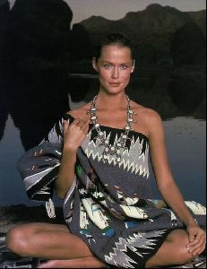 lauren hutton : 5