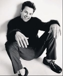 mark wahlberg : 19