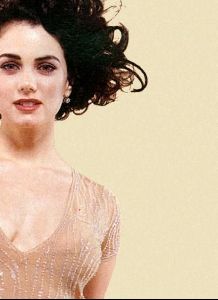 mia kirshner : 33